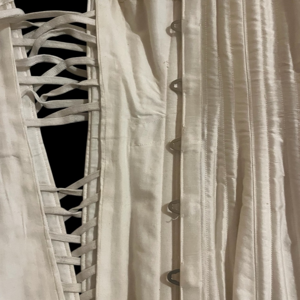 White Cotton Structured Boned Bridal Style Corset with Silver Grommets - Picture 4 of 14